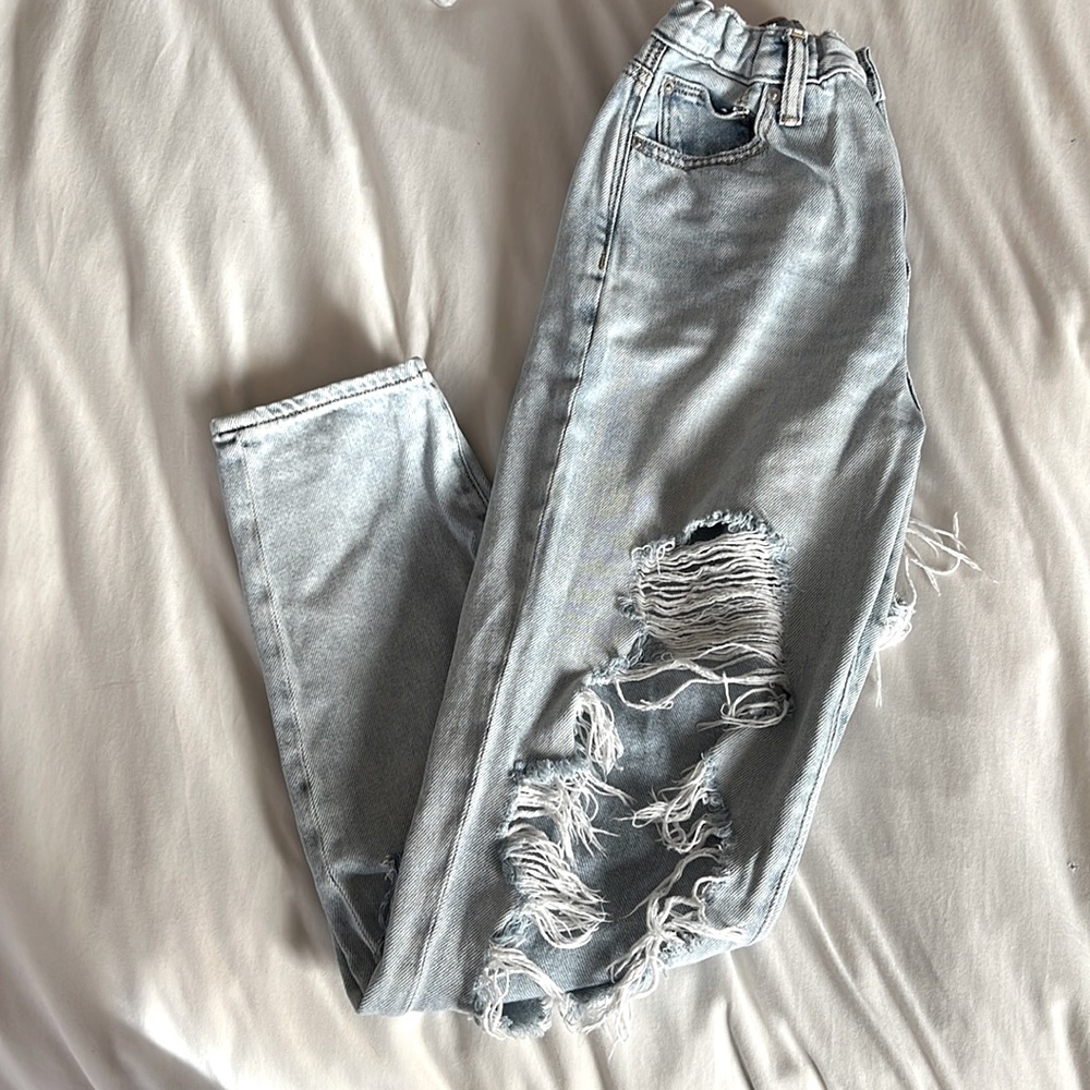 American eagle mom jeans